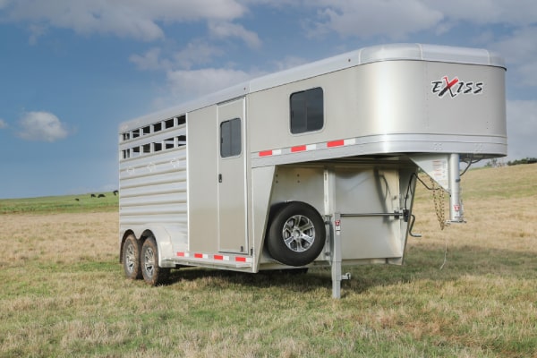 Gator Horse Trailers Exiss trailers